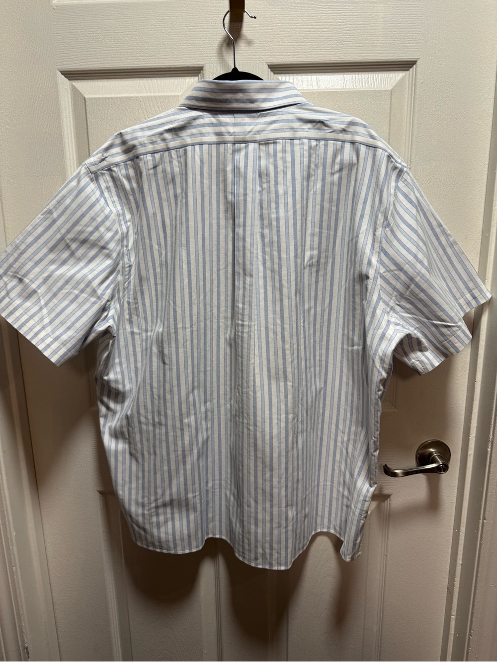 Brooks Brothers Light Blue and White Striped Short-Sleeve Button-Down Shirt - Picture 2 of 5